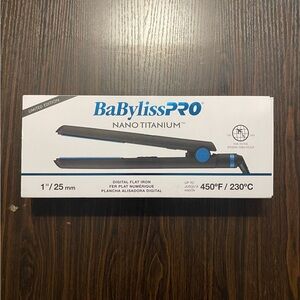 BaBylissPRO Nano Titanium Flat Iron - Black and Blue